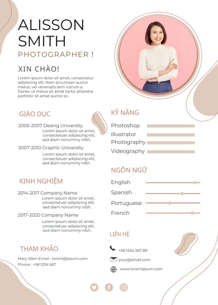 Canva CV Quản Trị Hợp Thời: Trắng Xám Nhạt - Nơi Đẳng Cấp Gặp Gỡ